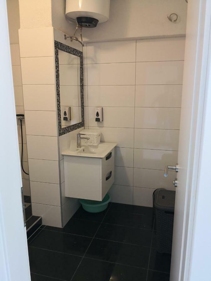Апартаменты Apartman Cvitkovic Солине Экстерьер фото